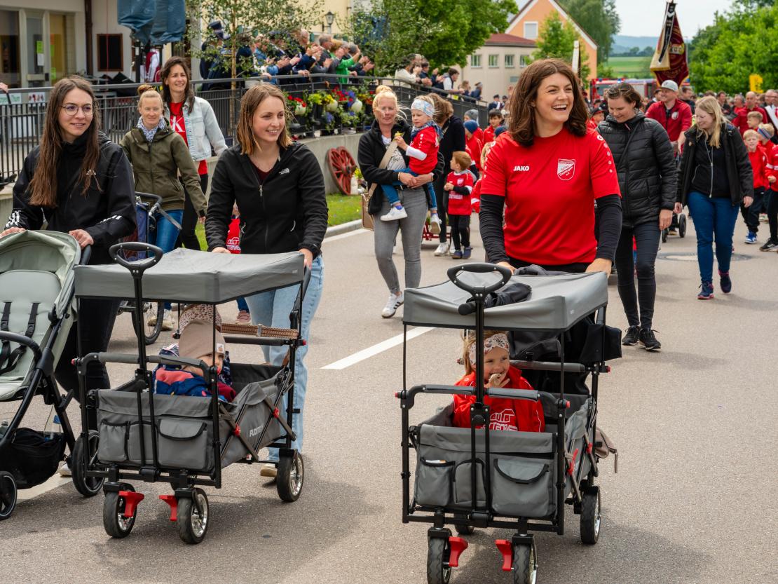 Feuerwehr Deiningen Festumzug 2025