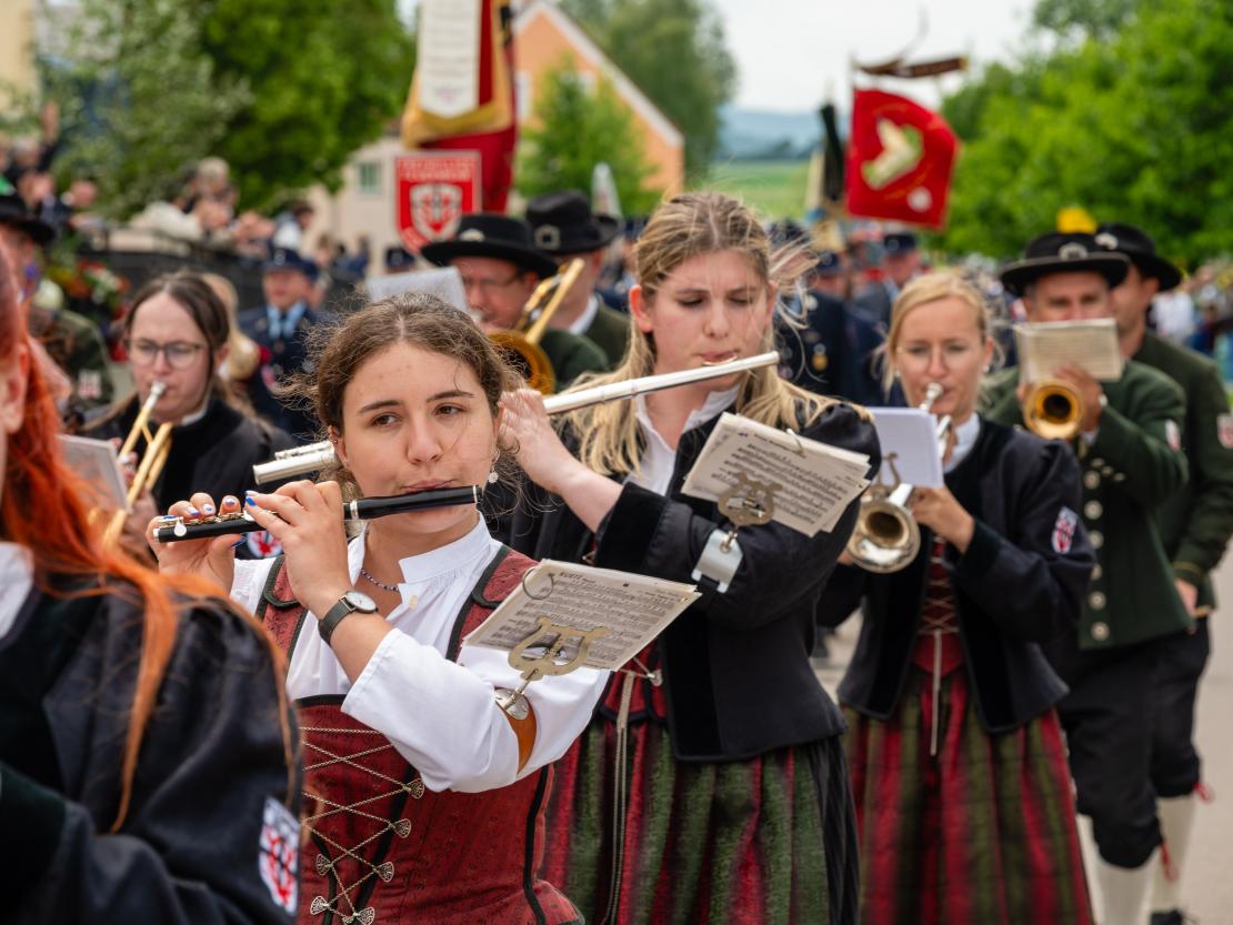 Feuerwehr Deiningen Festumzug 2025