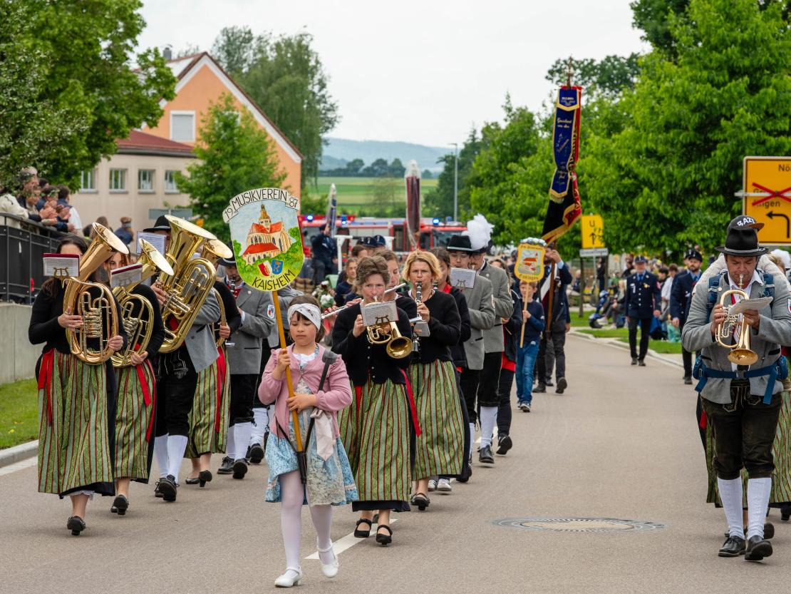Feuerwehr Deiningen Festumzug 2025