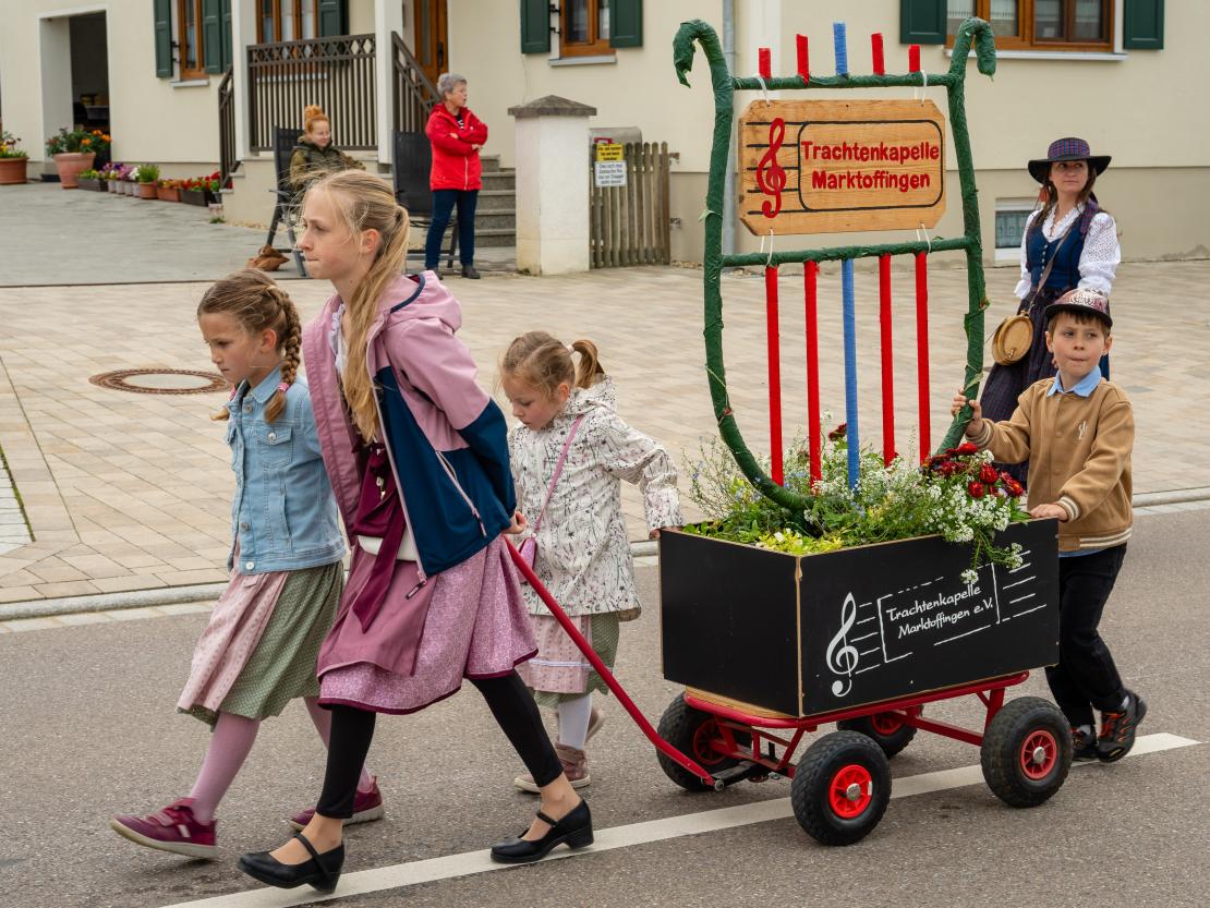 Feuerwehr Deiningen Festumzug 2025