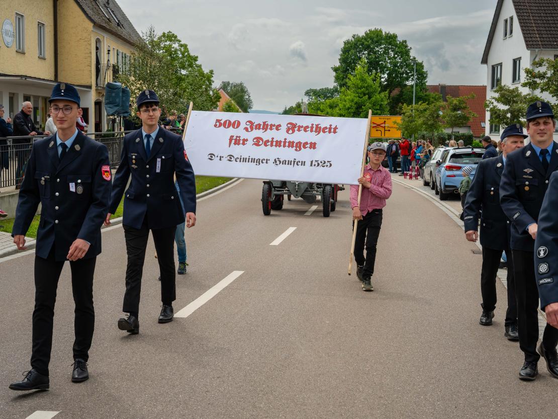 Feuerwehr Deiningen Festumzug 2025