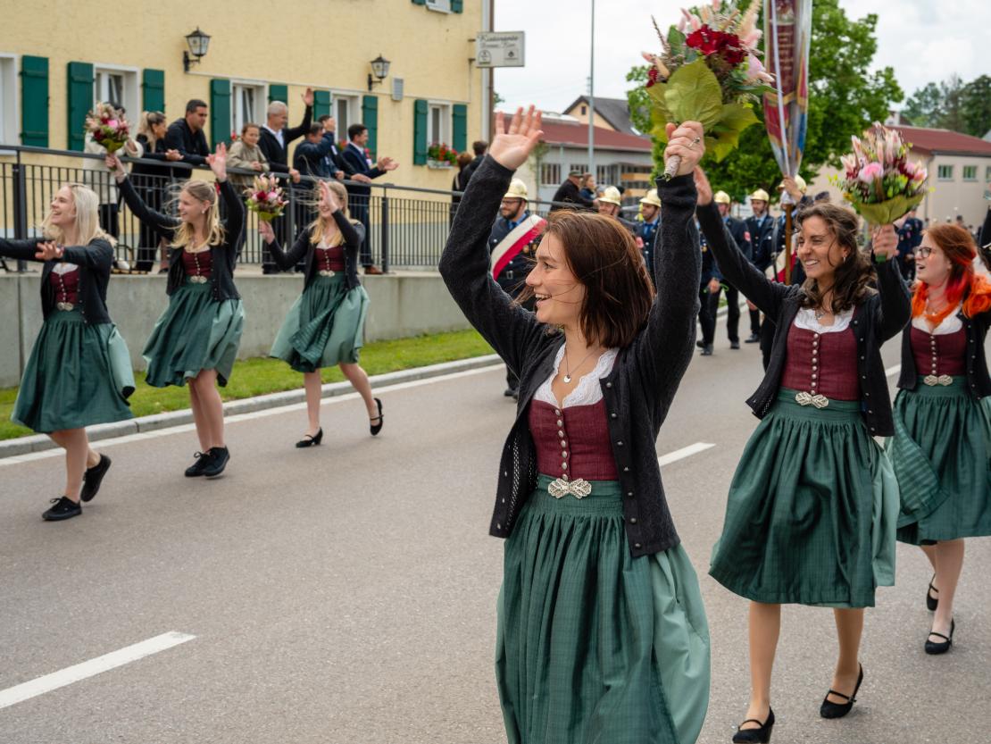 Feuerwehr Deiningen Festumzug 2025