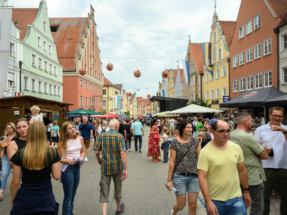 Reichsstraßenfest 2025