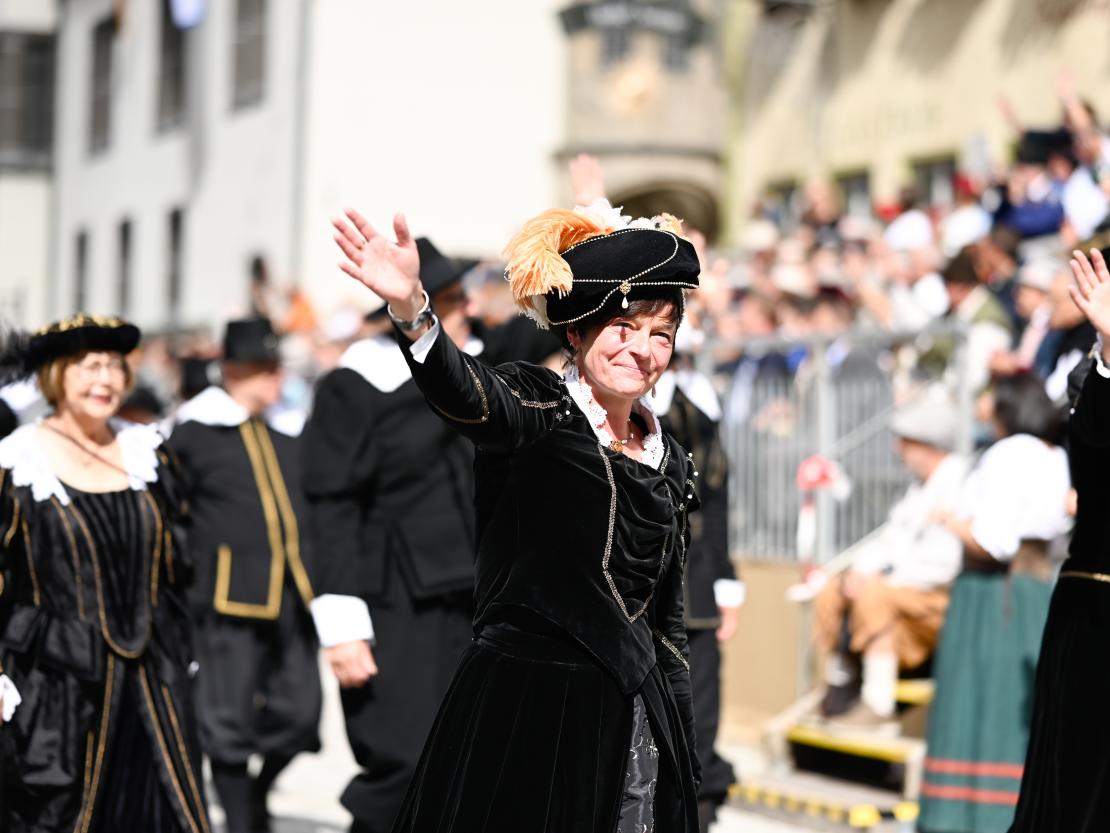 Der große historische Festumzug in Nördlingen.