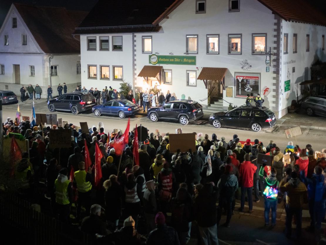 Wahlkampfveranstaltung AfD und Gegendemo