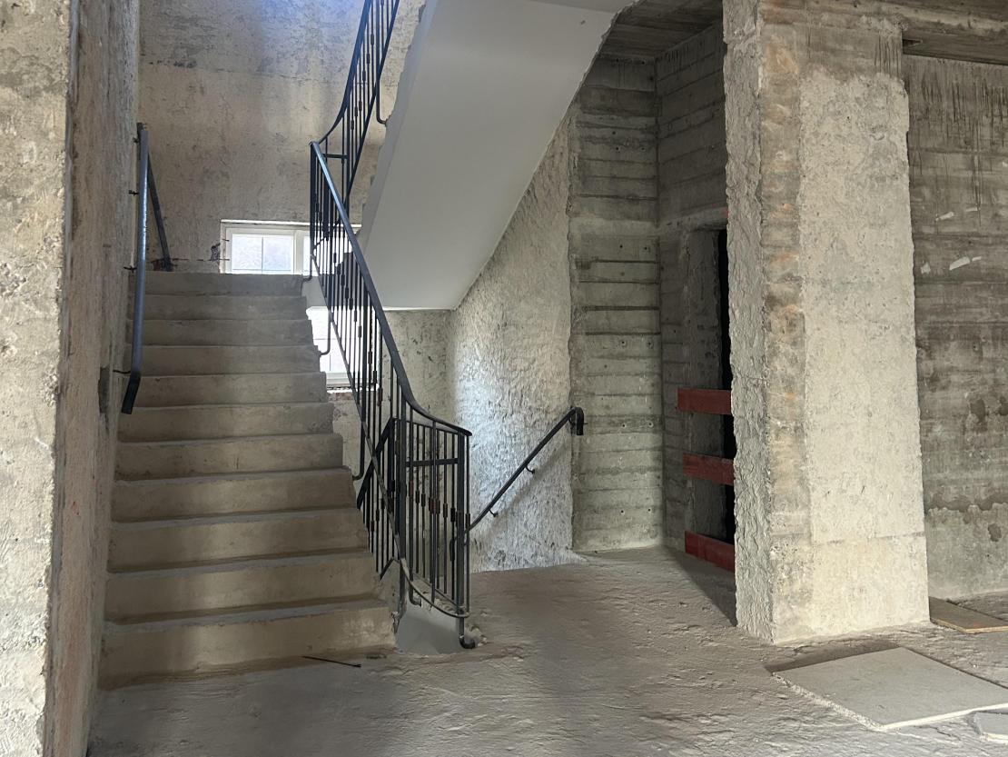 Treppenhaus im westlichen Teil des Gebäudes. 