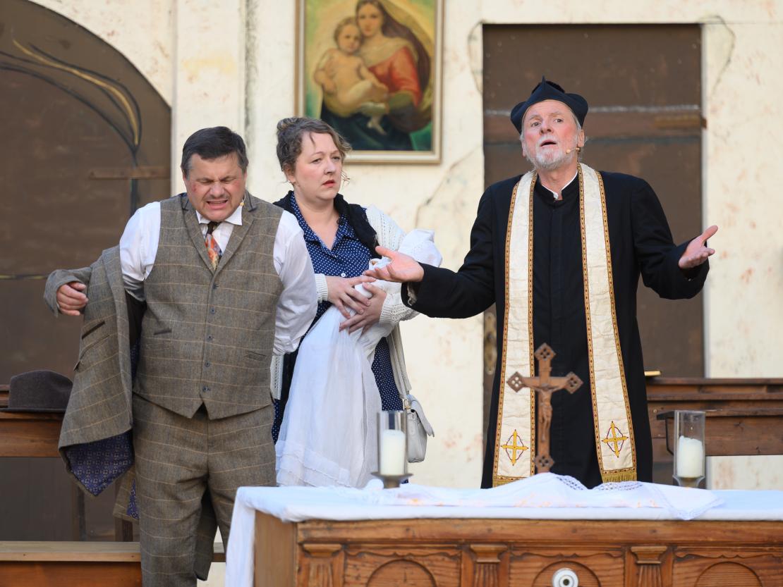 Don Camillo und Peppone