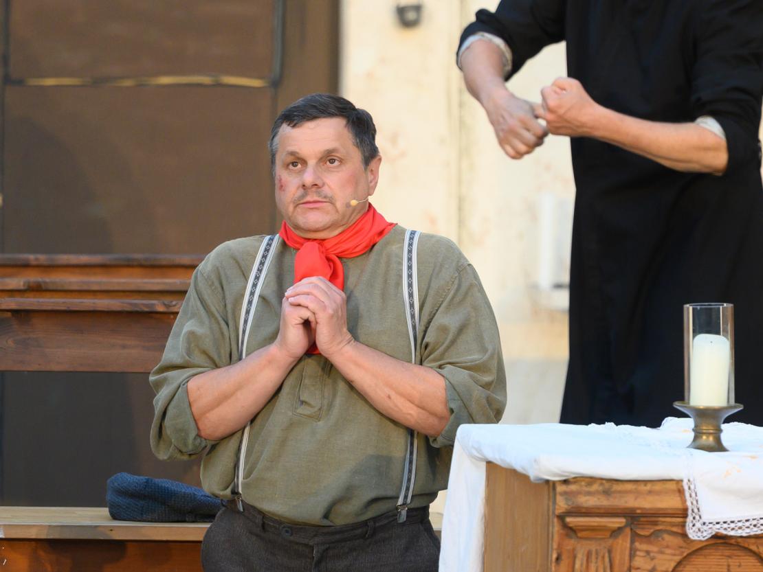 Don Camillo und Peppone