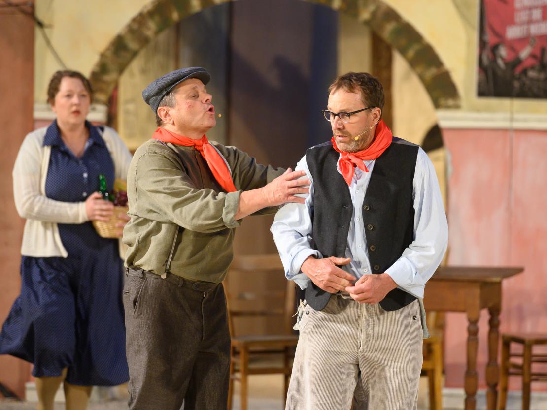 Don Camillo und Peppone
