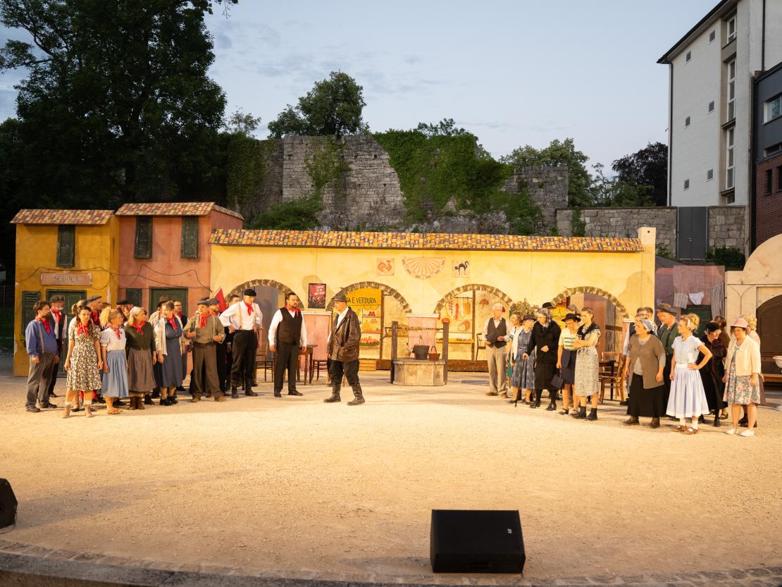 Don Camillo und Peppone