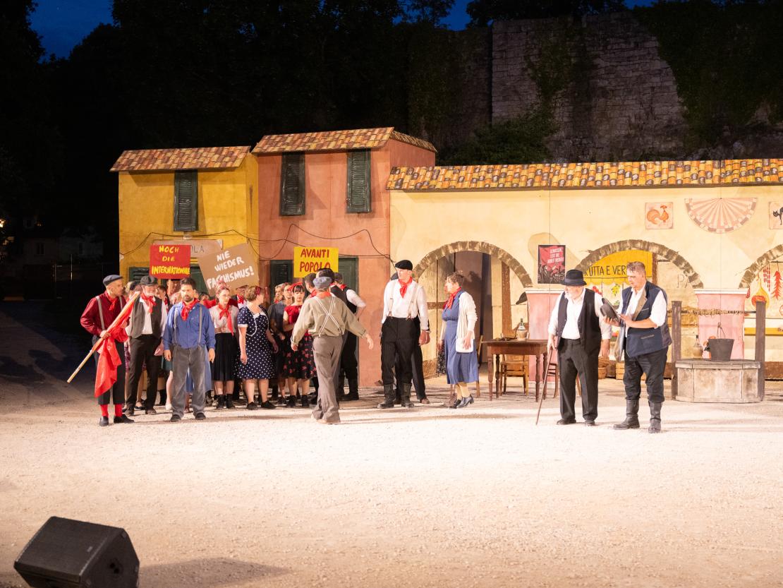 Don Camillo und Peppone