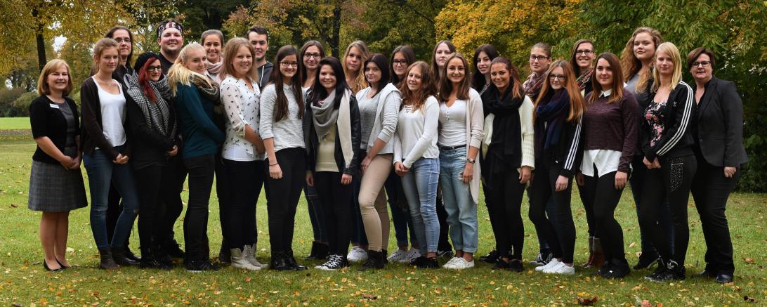 Gruppenbild Auszubildende 2016