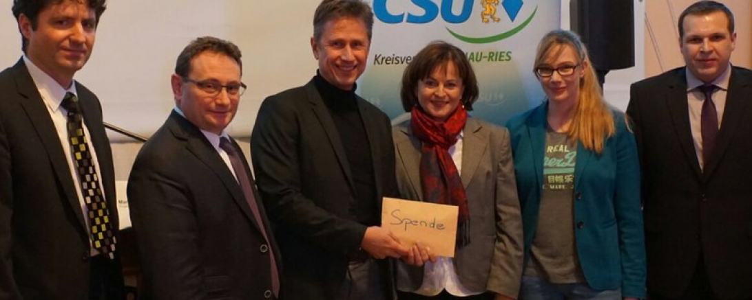 Spendenübergabe CSU Ortsverband Harburg 2