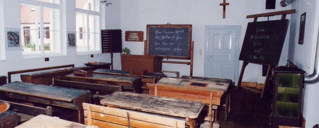 Enkingen, Dorfschule 01_FriedrichHerrmann