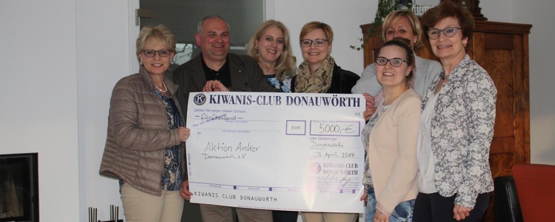 Scheckübergabe Aktion Anker 5.4.2017 2