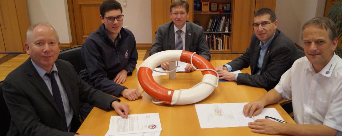 Pressebild_Kreiswasserwacht - Dialog mit Landrat