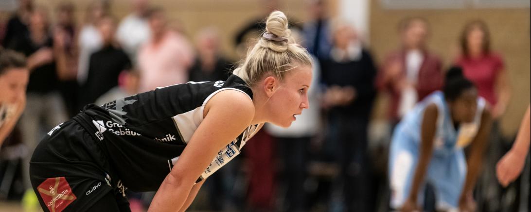 Das Bild zeigt die Finnin Anni Mäkitalo. 