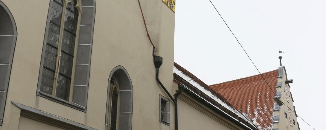 Außenansicht der Nördlinger Spitalkirche