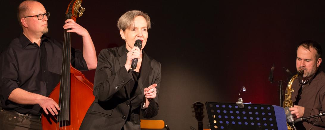 Das Bild zeigt einen Ausschnitt des Programms von Jazz und Kunst. 