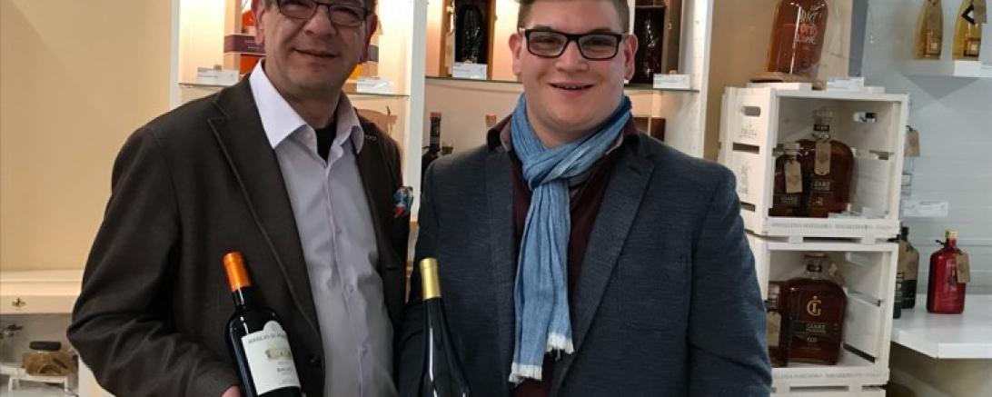 26553144_1949525705087812_1974565794_n