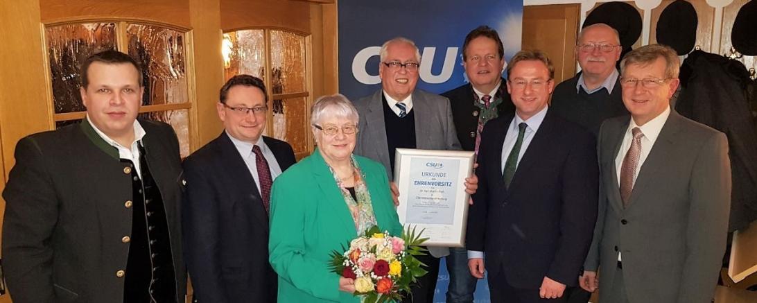 EhrungsbildDrGraß (002)