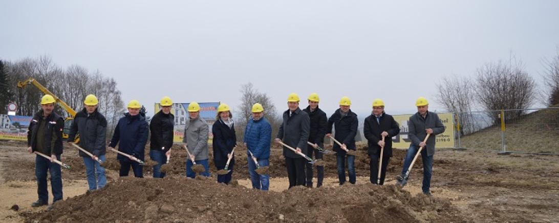 Spatenstich Hochbehäler Ederheim