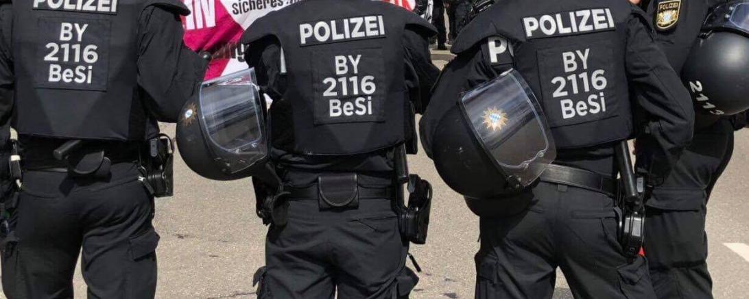 30850012_188875838405602_1326156099_o