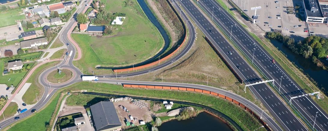 beesd-867784_960_720