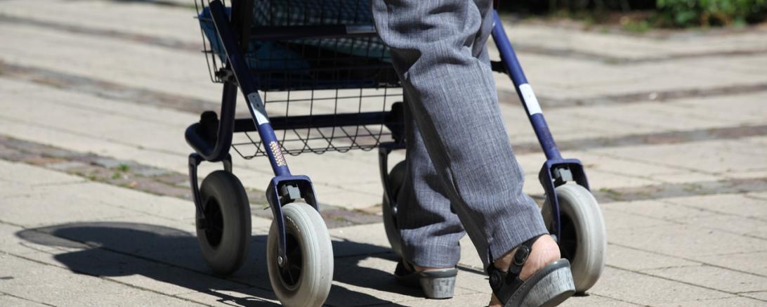 rollator-3480878_1280