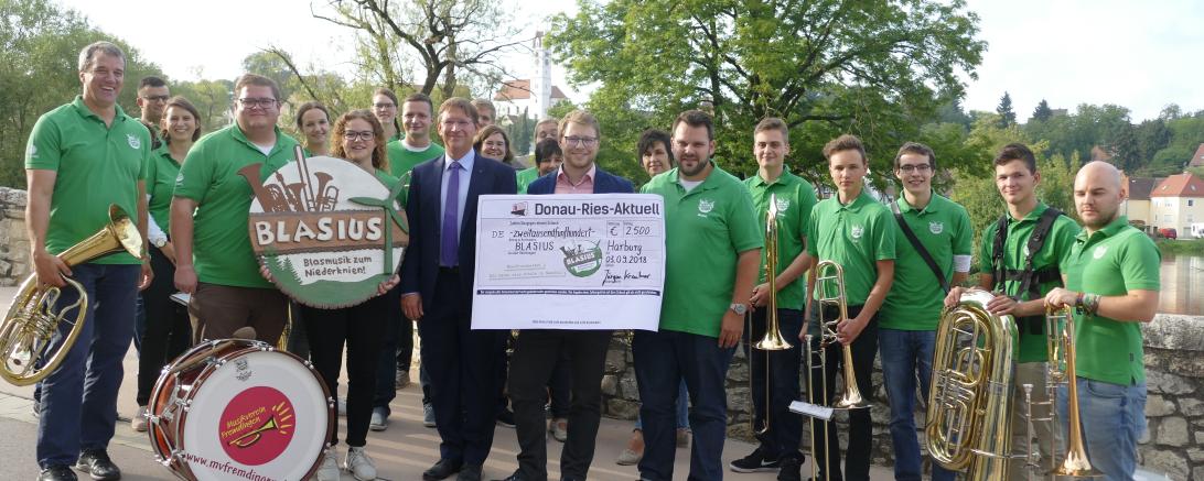 SpendenübergabeBlasius_DRA(BildquelleJennyWagnerDRA)