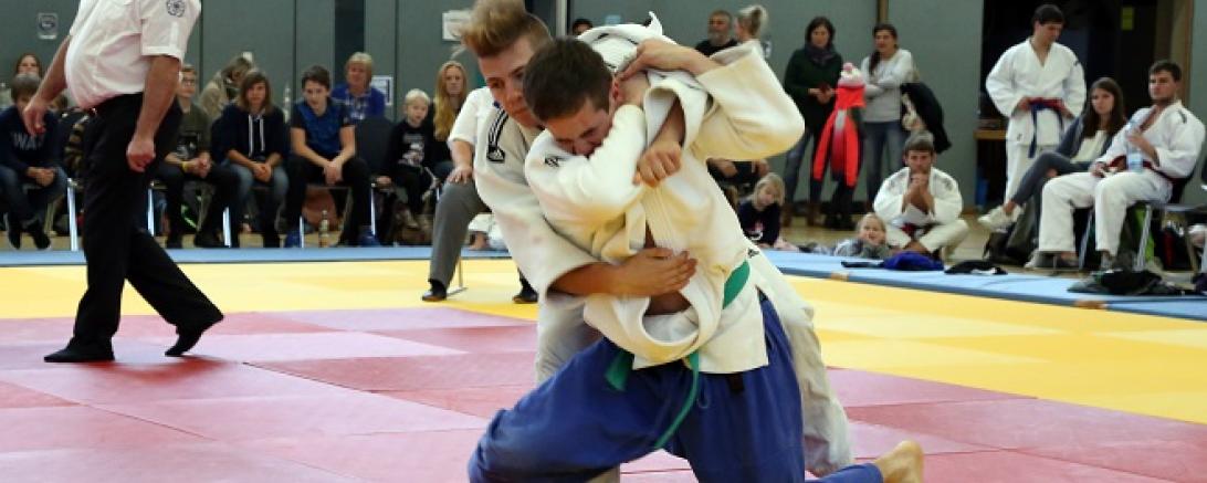 Alexander Lachners siegbringender Schulterwurf gegen PSV Königsbrunn