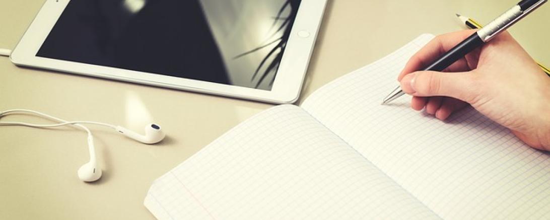 homework-3235100_640