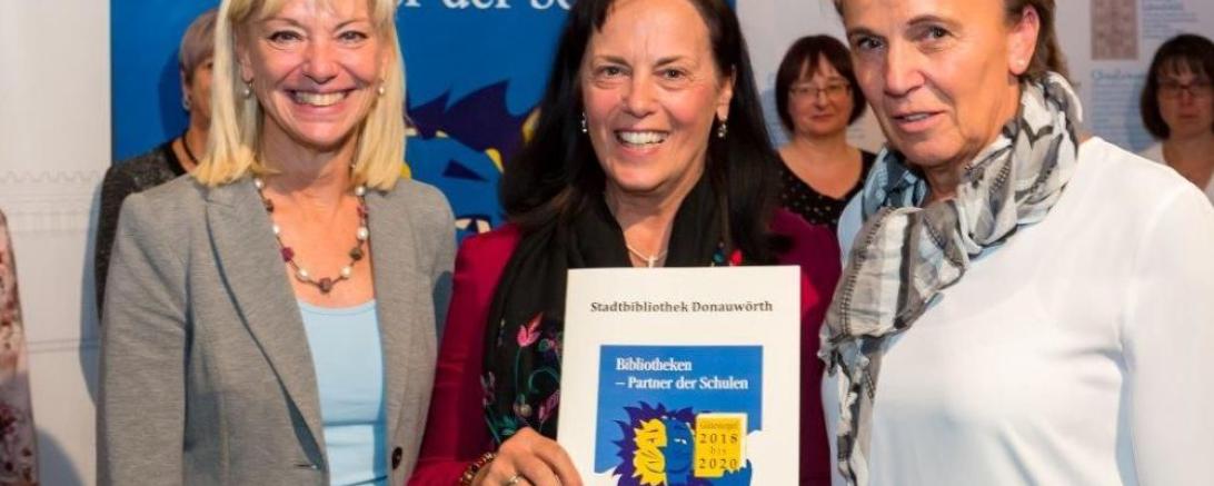 103118 Gütesiegelverleihung Stadtbibliothek Donauwörth 2 FOTO_H.-R. Schulz