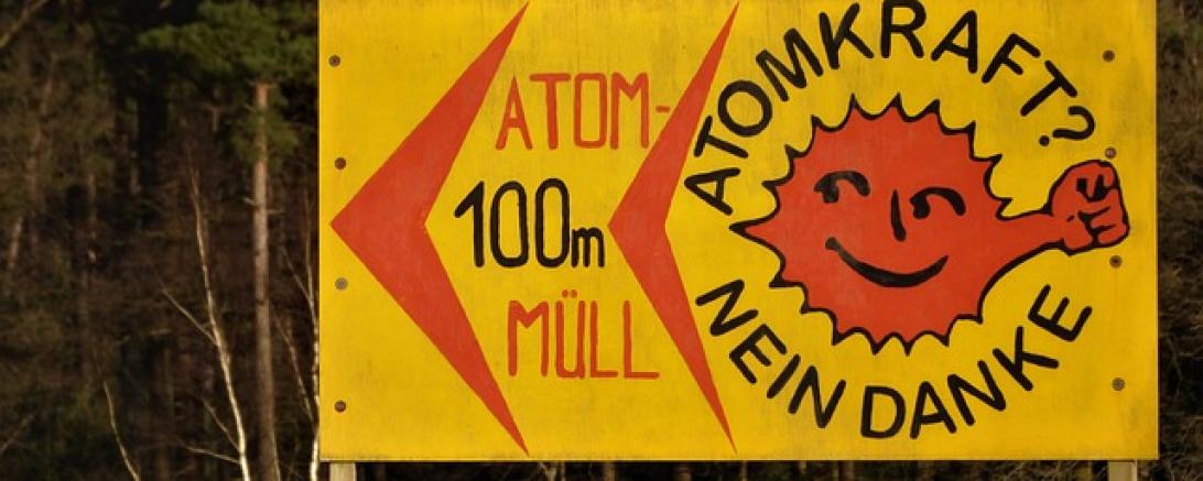 nuclear-waste-2105265_640