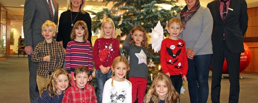 Christbaumschmücken_Kiga_Kaisheim_2018