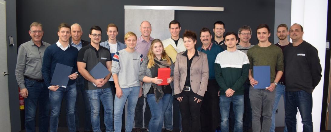 Auszubildende und Studenten bei JELD-WEN 