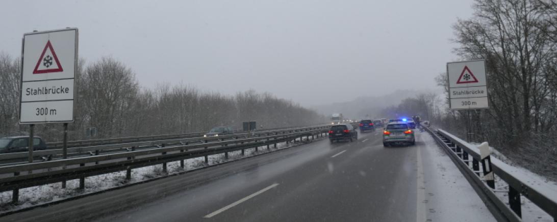 B2 Schellenberg Glätteunfall 