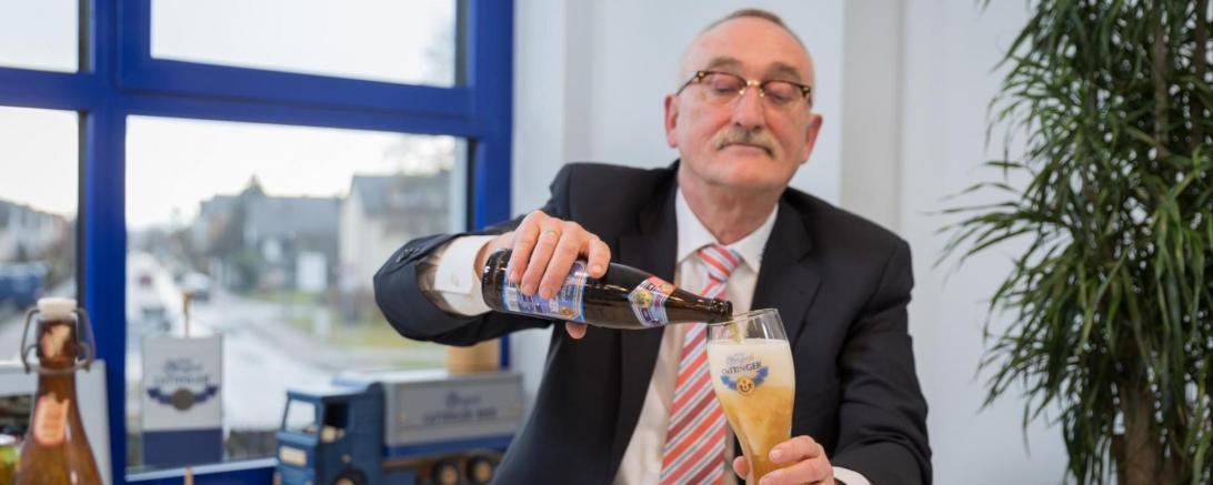 Der dienstälteste Geschäftsführer der Oettinger Brauerei, Michael Mayer, verabschiedet sich in den wohlverdienten Ruhestand. 