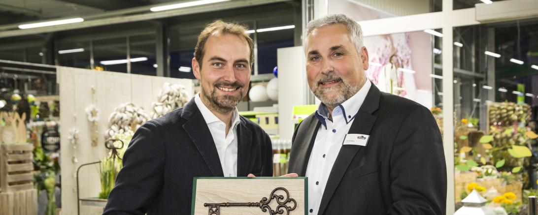 Das Bild zeigt CEO Georg Weber und Marktleiter Erik Köfeler