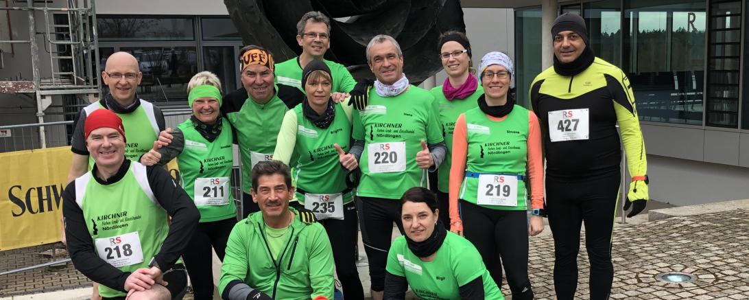 Das Bild zeigt die Läufer und Läuferinnen des TSV Nördlingen.