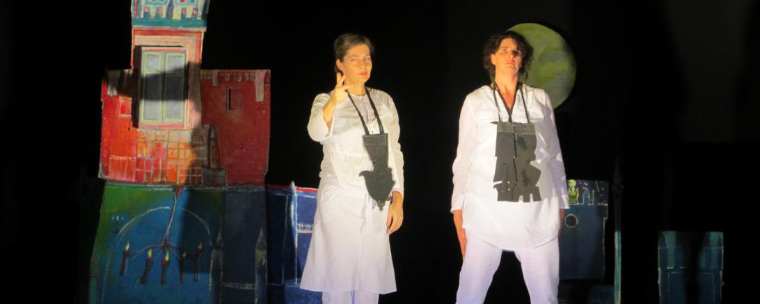 Das Bild zeigt papp&klapp Theater.