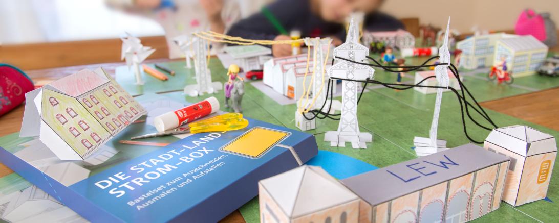Stadt-Land-Strom: Ein wichtiger Bestandteil des Bastelsets ist das Thema Energieversorgung