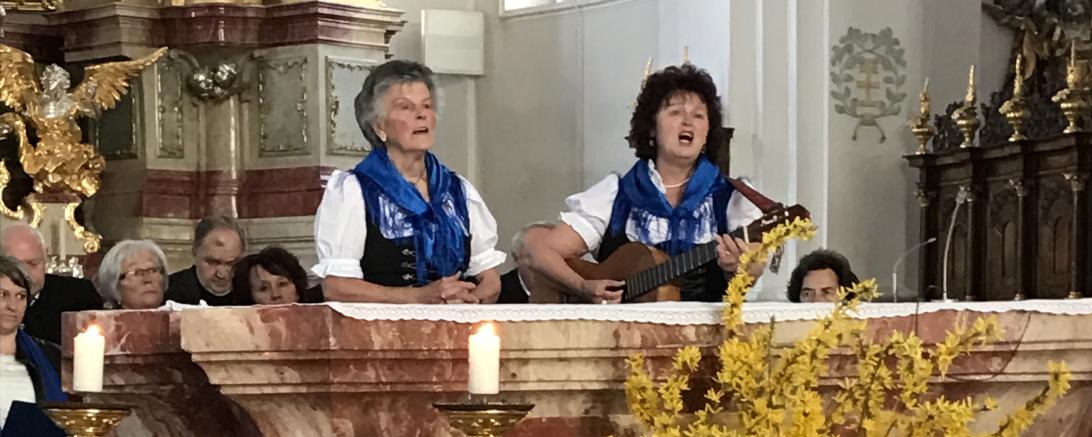 Das Bild zeigt die musikalische Passionsandacht mit dem Buchdorfer Zweigesang.