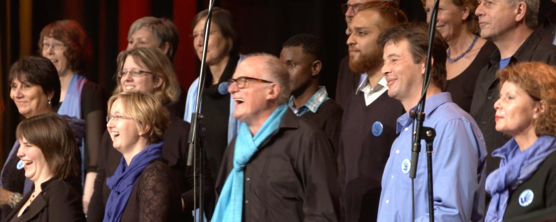 Das Bild zeigt den Sing Human Rights Chor.