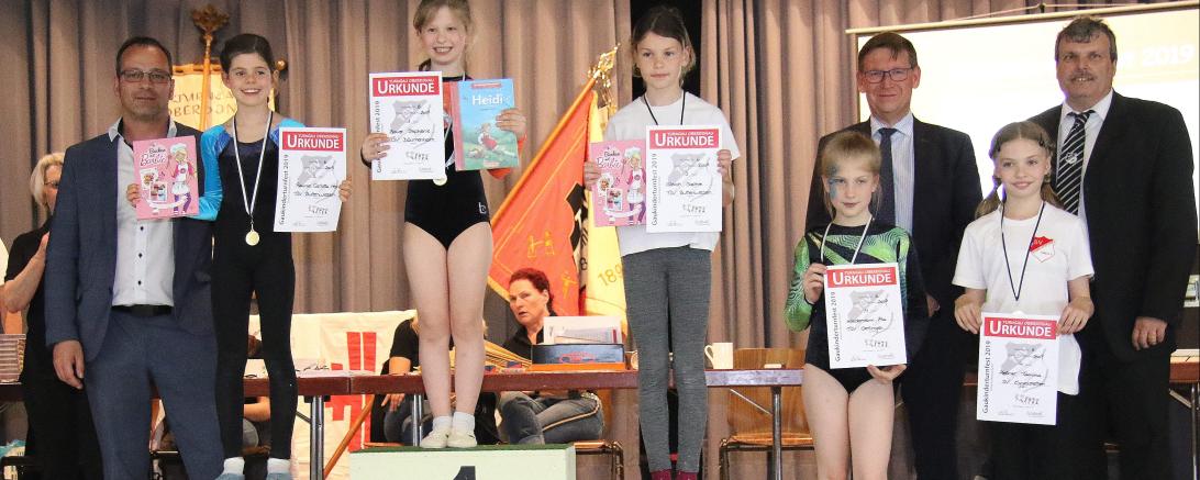 Die von 3. Bürgermeister Herrn Hippe, Herrn Landrat Stefan Rößle und Herrn Frank durchgeführte Siegerehrung.