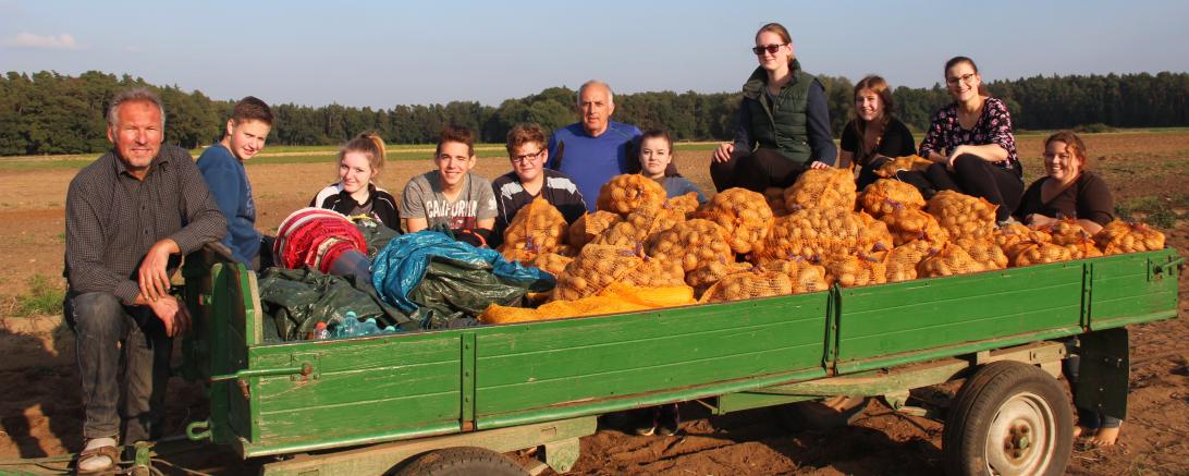 Seit 2004 gibt es an der Mittelschule in Oettingen die Schülerfirma DUPF.