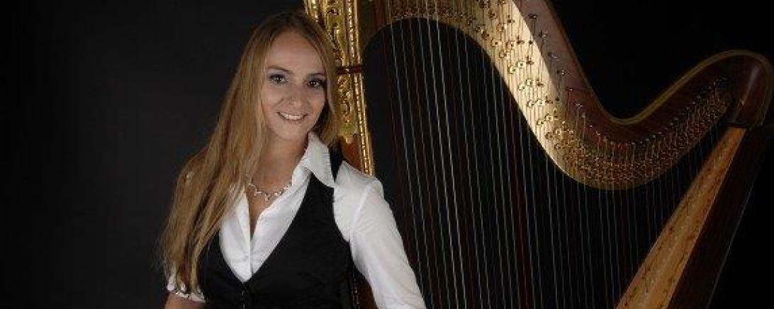 Harfenistin Feodora Johanna Mandel