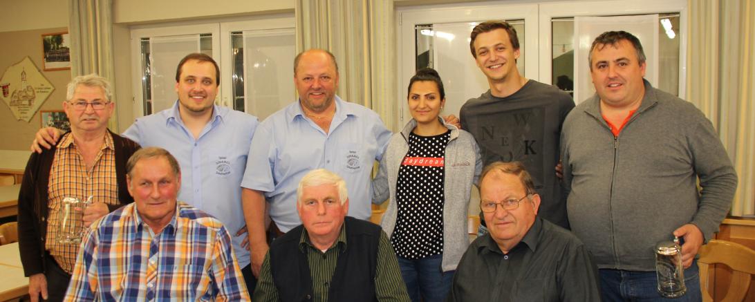 Stehend (v.l.): Manfred Mecklinger, Maximilian Bosch, Karl Bosch, Aylin Kreutner, Lucas Bosch, Andreas Graetz. Sitzend (v.l.): Hermann Hähnlein, Otto Siebert, Friedrich Engelhardt.