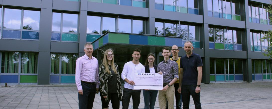 Von links nach rechts: Peter J. Hoffmann, Jessica Fröhlich, Tino Wagner Sina Schmidbaur, Laurin Strobl, Thomas Trescher, Uwe Schmid