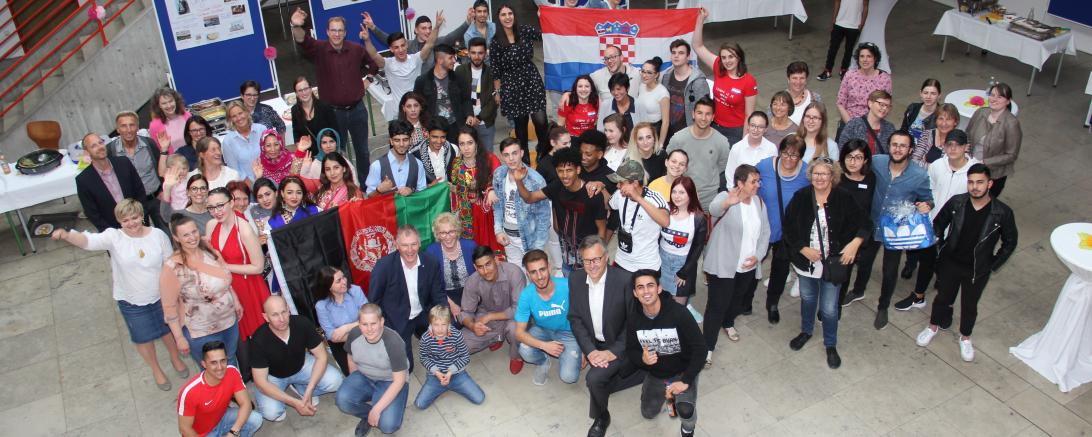 Die teilnehmenden Schüler beim Interkulturellen Abend.